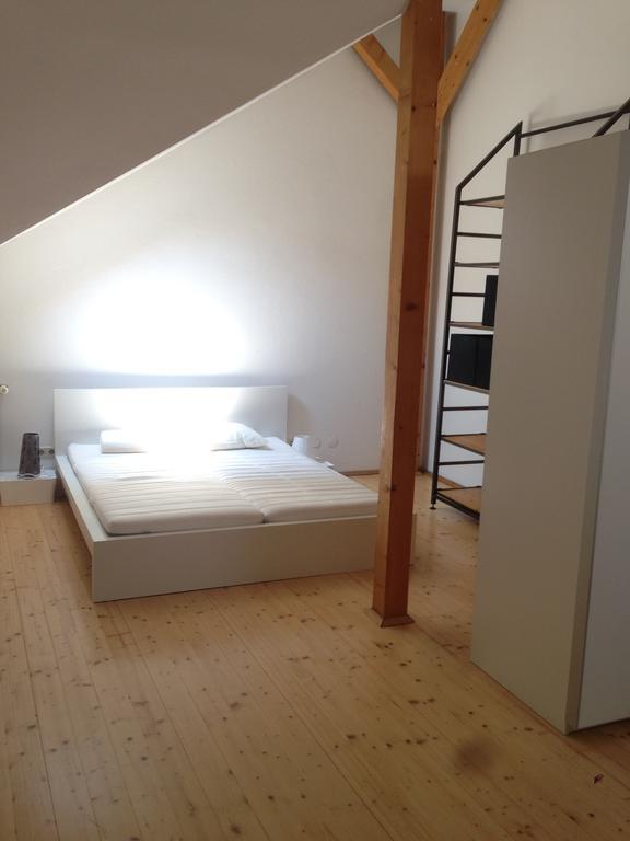 Hans Sachs Gasse 10 *