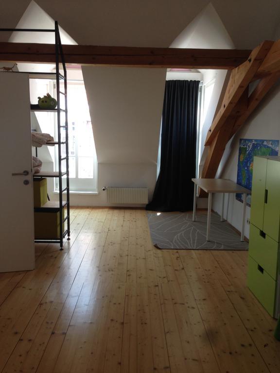 Apartment Hans Sachs Gasse 10 *